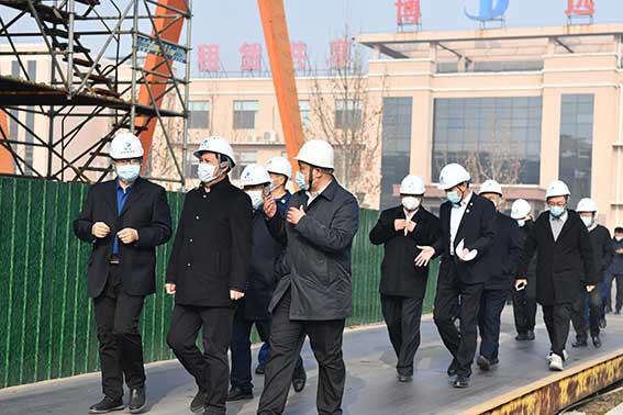 濱州市市委常委、常務(wù)副市長(zhǎng)張偉一行來(lái)我司調(diào)研經(jīng)濟(jì)運(yùn)行、疫情防控和安全生產(chǎn)工作